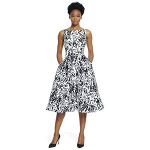 New! ADRIANNA PAPELL Women's Floral Print Fit Flare Dress Size 2 Black White